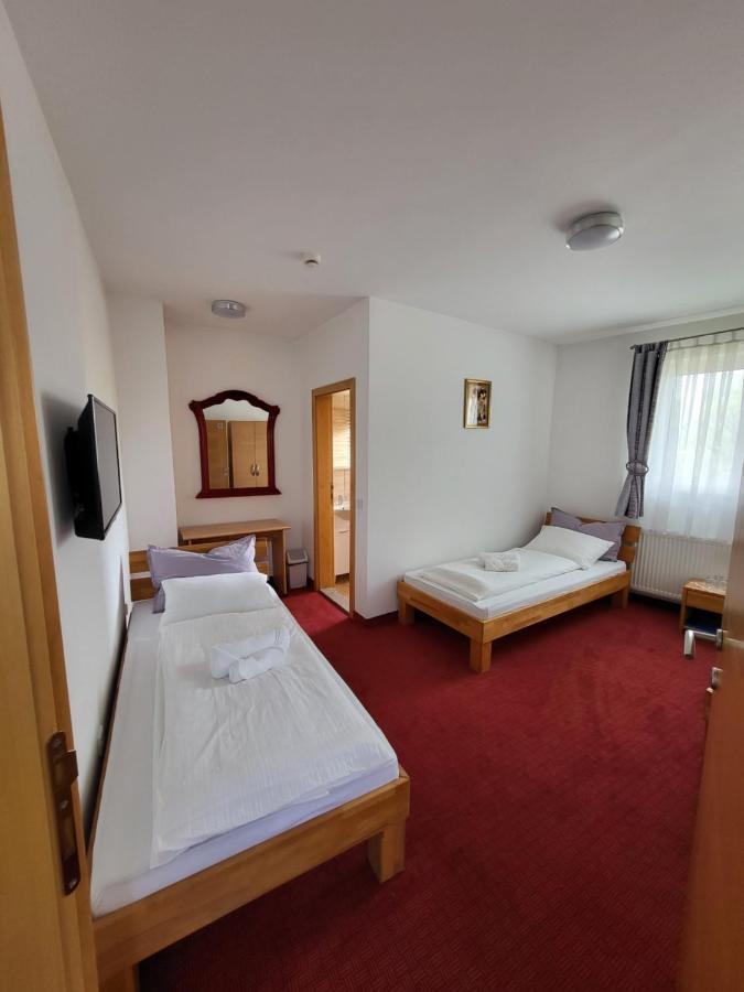 Nihad B&B Visoko Exterior photo
