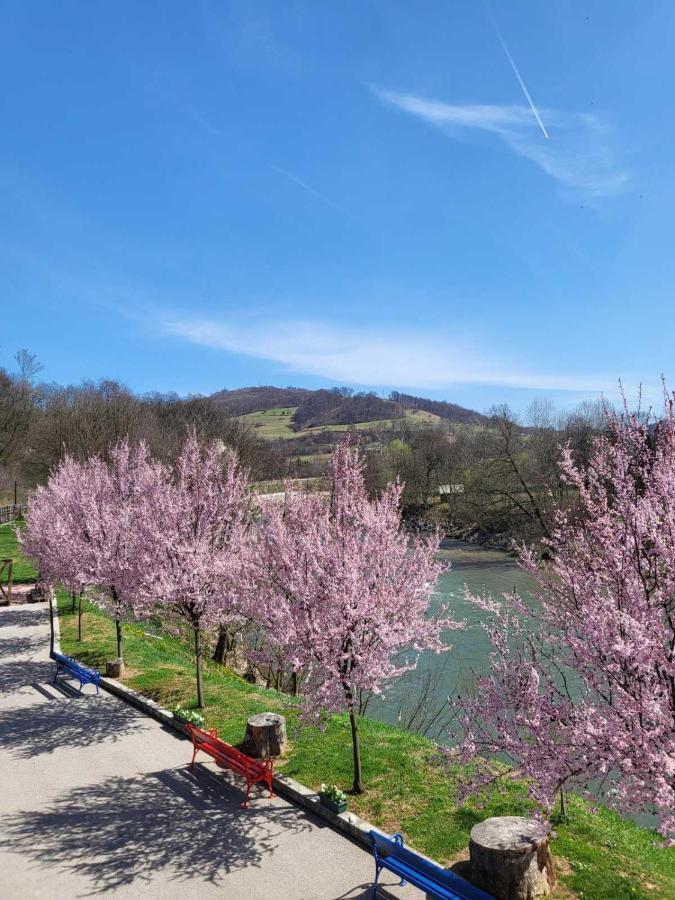 Nihad B&B Visoko Exterior photo